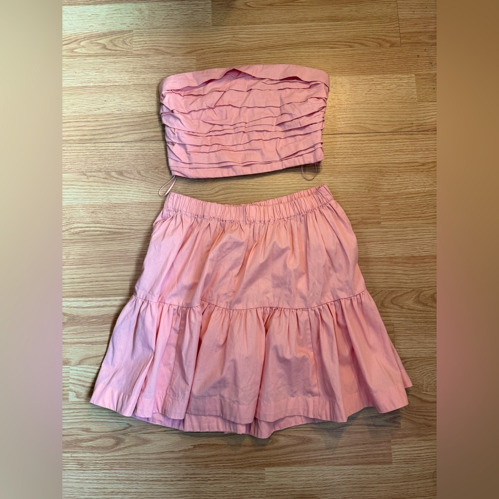 ABERCROMBIE & FITCH Pink Poplin Ruffled Mini-Length Skirt and Strapless Top Set